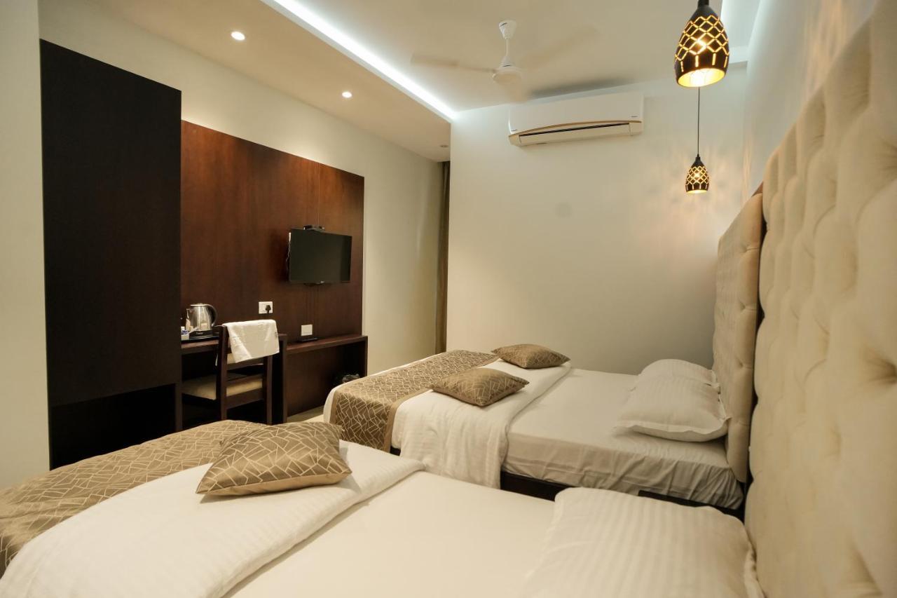 Hotel Sulu Residency Kochi Esterno foto