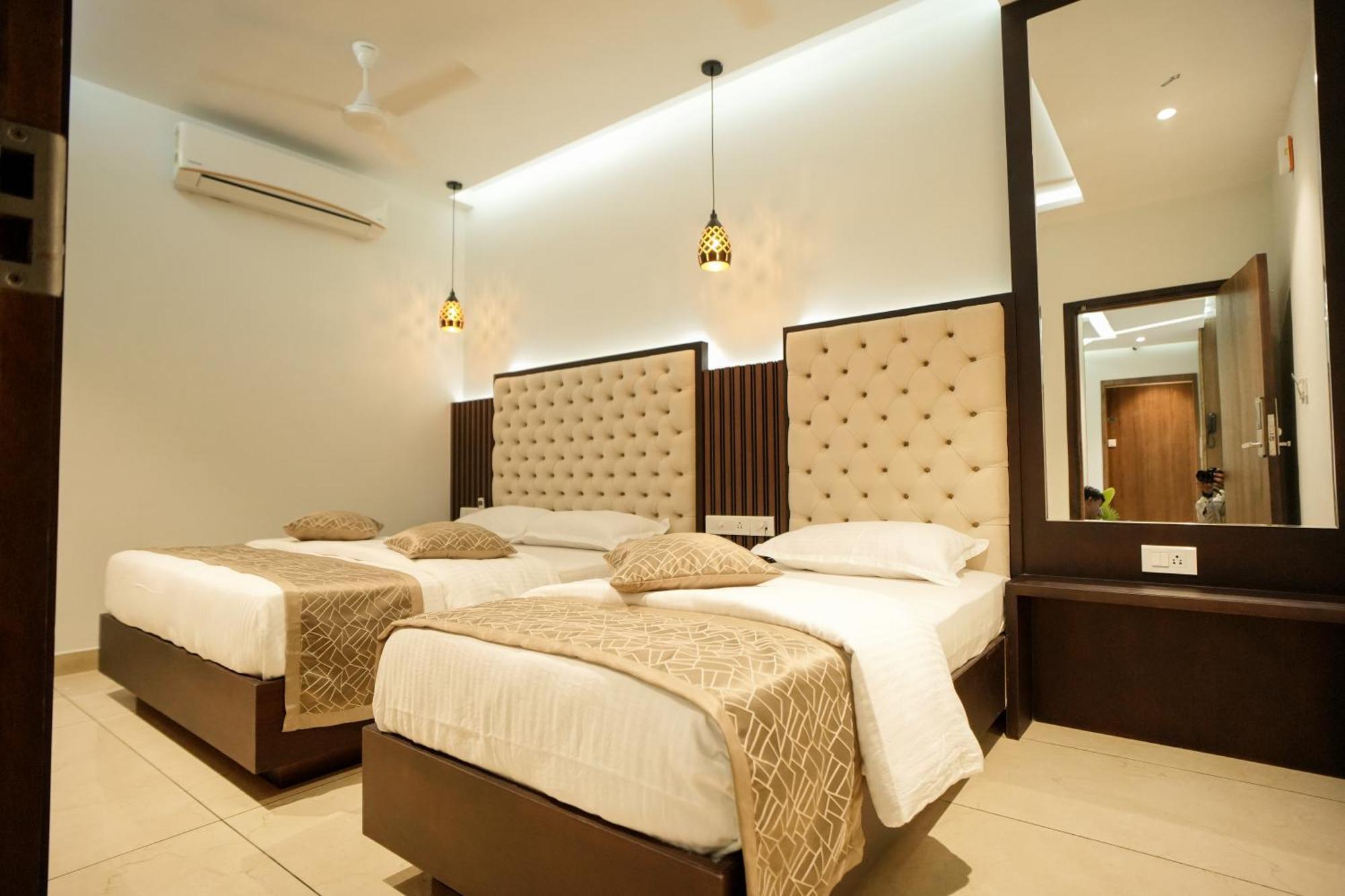 Hotel Sulu Residency Kochi Esterno foto