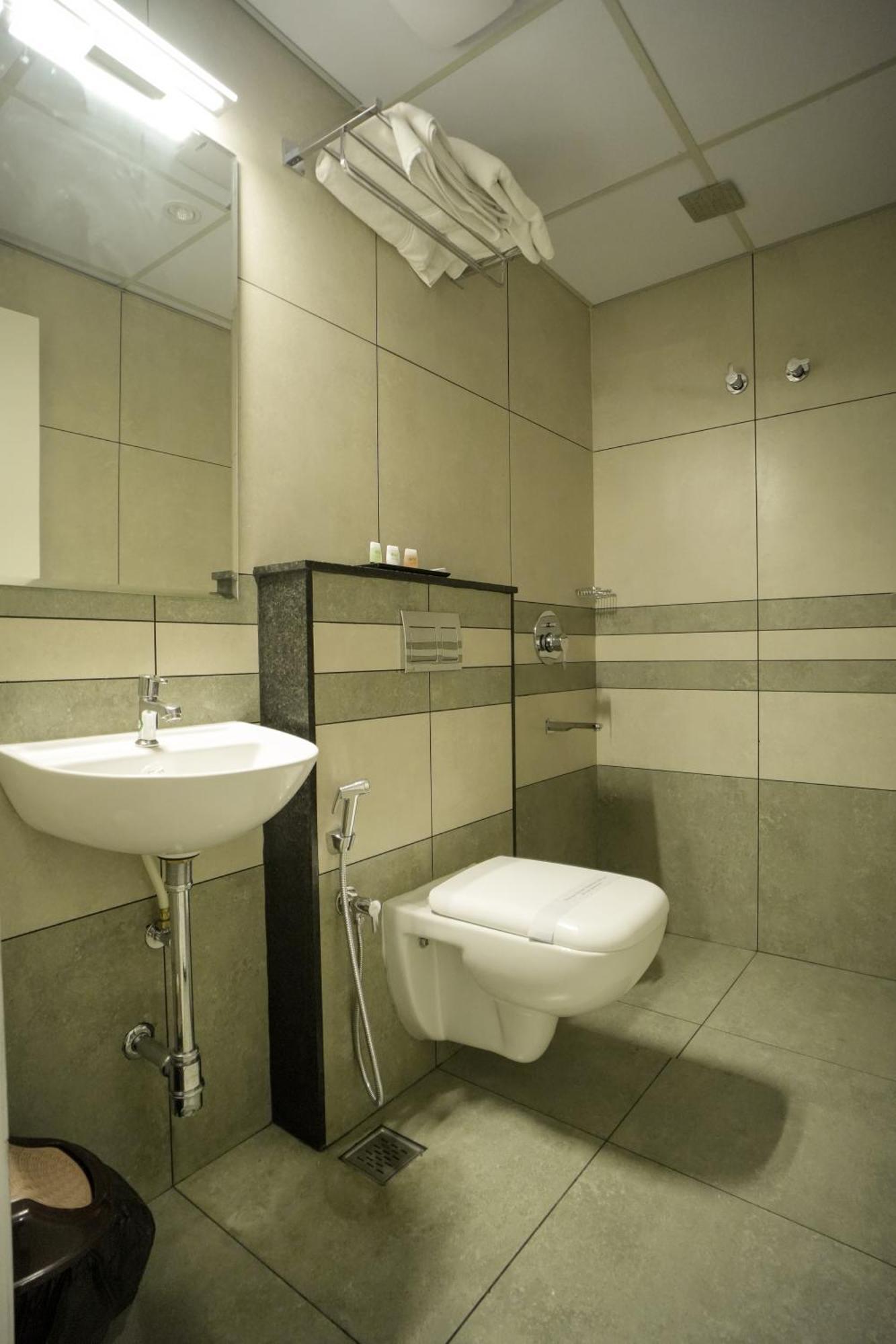Hotel Sulu Residency Kochi Esterno foto